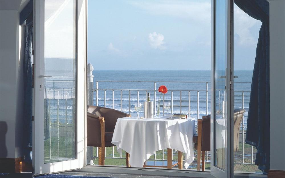 Garryvoe Hotel Ballycotton Exterior photo